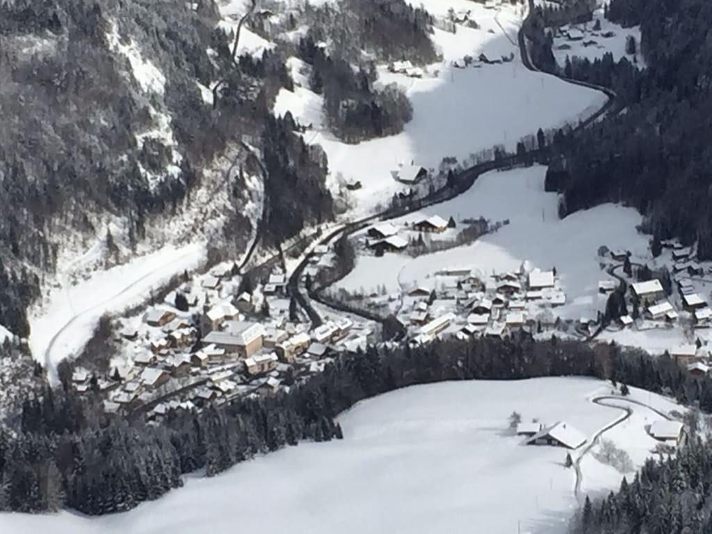 Spacious Ski Chalet In Traditional French Village, Sleeps 8, Four Star With Fibre Broadband Abondance Eksteriør bilde