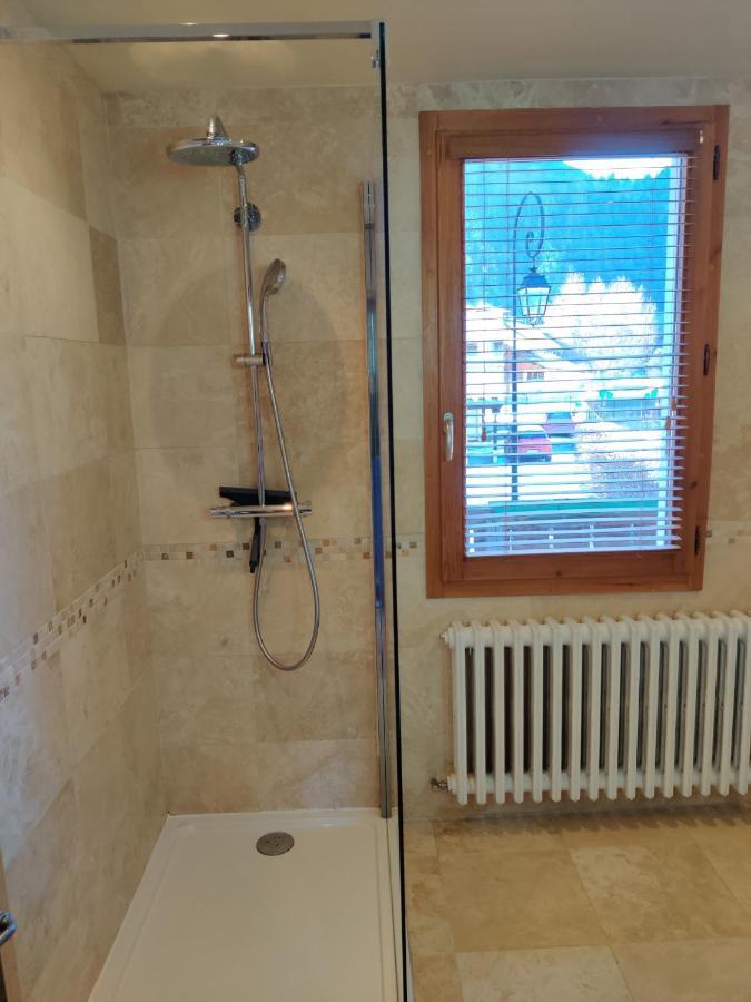 Spacious Ski Chalet In Traditional French Village, Sleeps 8, Four Star With Fibre Broadband Abondance Eksteriør bilde