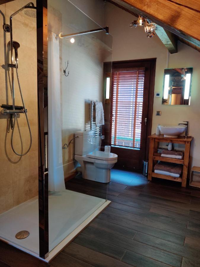 Spacious Ski Chalet In Traditional French Village, Sleeps 8, Four Star With Fibre Broadband Abondance Eksteriør bilde