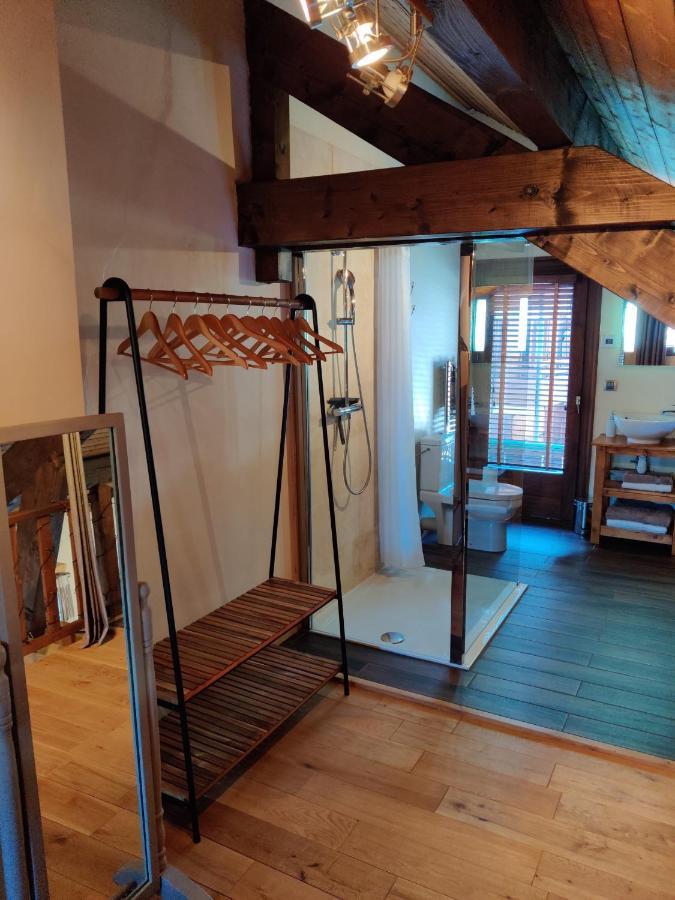 Spacious Ski Chalet In Traditional French Village, Sleeps 8, Four Star With Fibre Broadband Abondance Eksteriør bilde