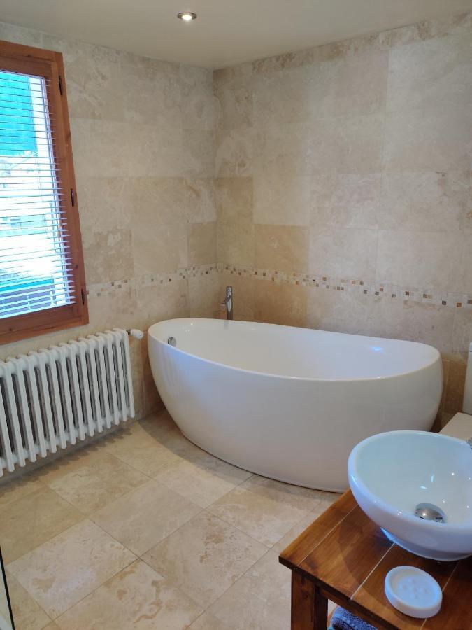Spacious Ski Chalet In Traditional French Village, Sleeps 8, Four Star With Fibre Broadband Abondance Eksteriør bilde